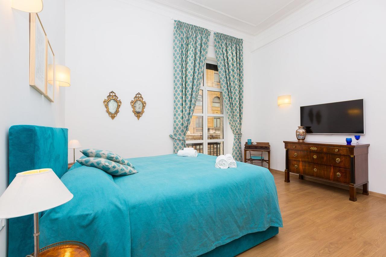 Prestigious Apartment Via Barberini Рим Екстер'єр фото