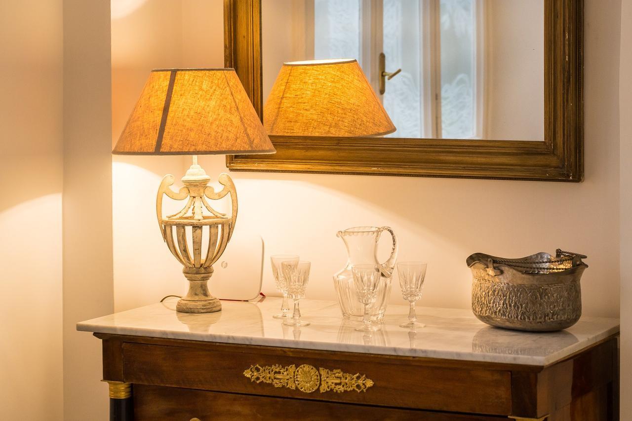 Prestigious Apartment Via Barberini Рим Екстер'єр фото