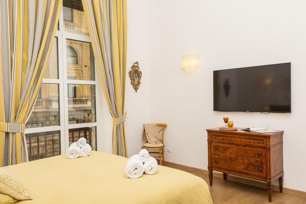Prestigious Apartment Via Barberini Рим Екстер'єр фото