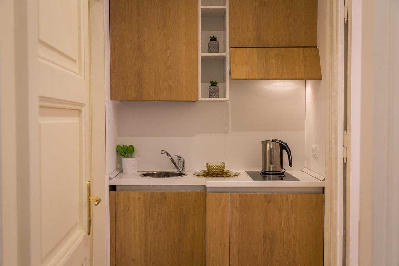 Prestigious Apartment Via Barberini Рим Екстер'єр фото